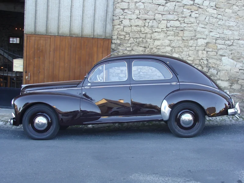 Peugeot 203